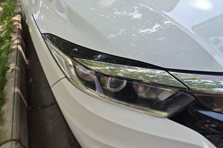 Used Honda Vezel 2020 1.5L CVT Elite Edition Right Front Headlight