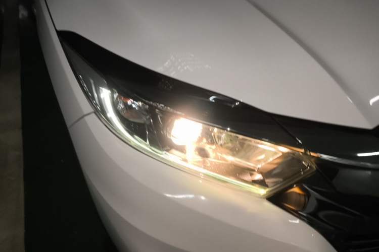 Used Honda Vezel 2020 1.5L CVT Pioneer Edition Right Front Headlight