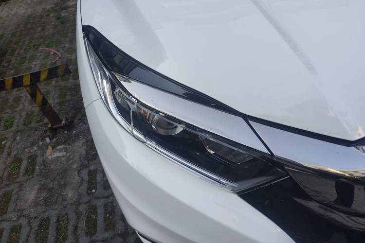 Used Honda Vezel 2020 220 TURBO CVT Elite Edition Right Front Headlight