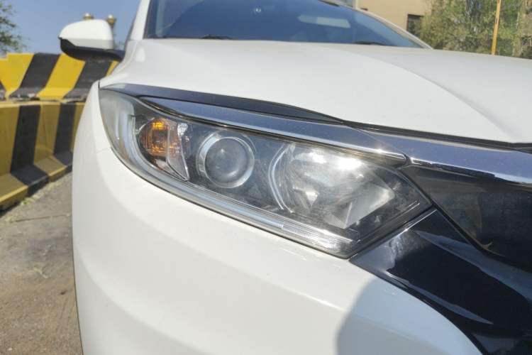 Used Honda Vezel 2020 1.5L CVT Elite Edition Right Front Headlight