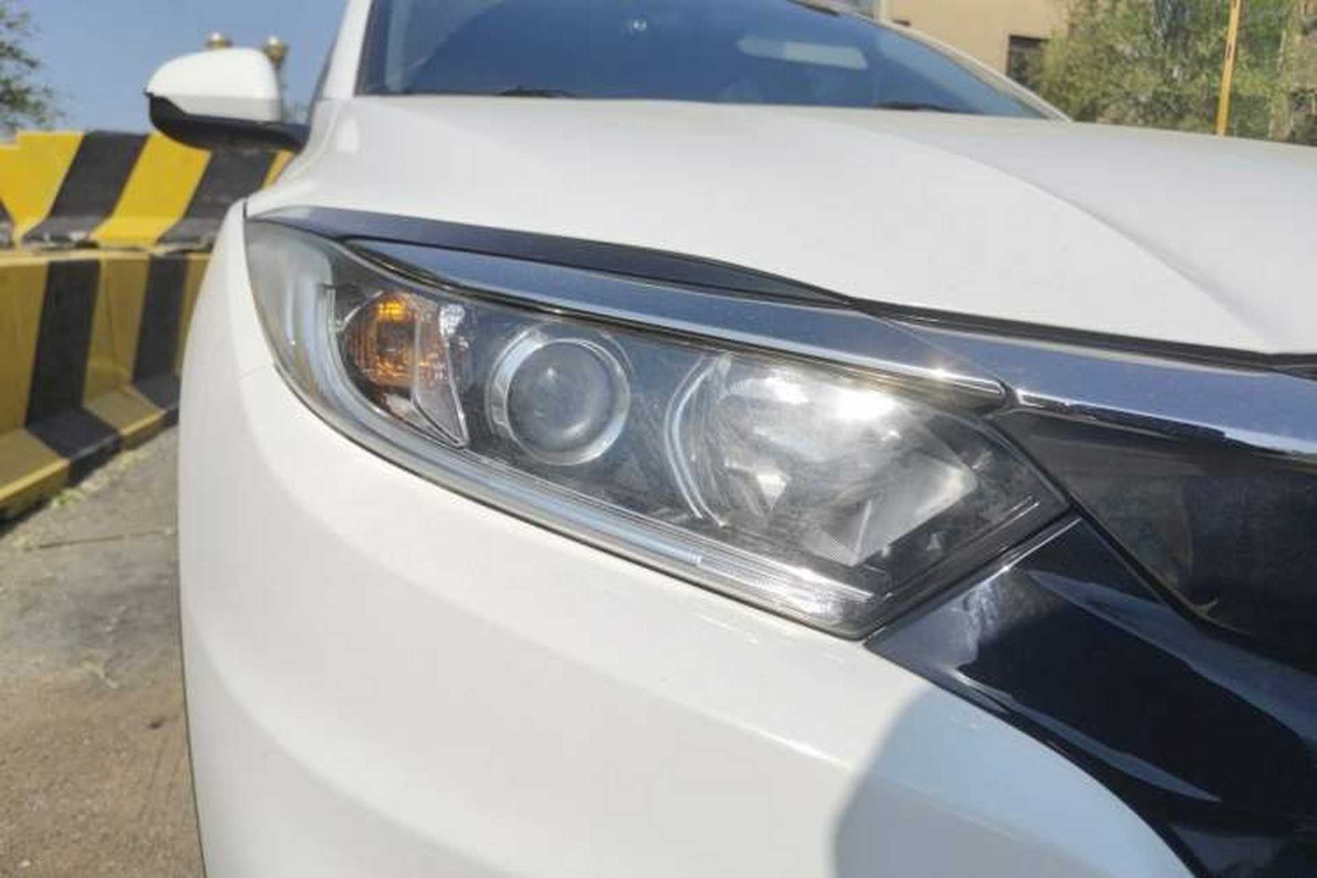 Used Honda Vezel 2020 1.5L CVT Elite Edition Right Front Headlight