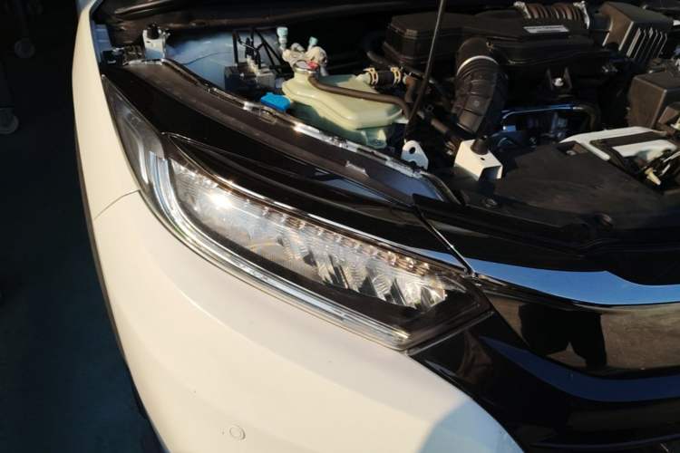 Used Honda Vezel 2020 220 TURBO CVT Luxury Edition Right Front Headlight