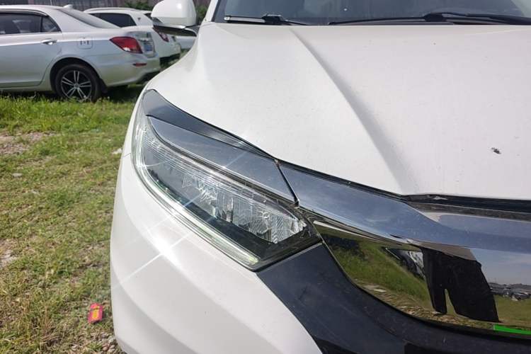 Used Honda Vezel 2020 1.5L CVT Luxury Edition Right Front Headlight