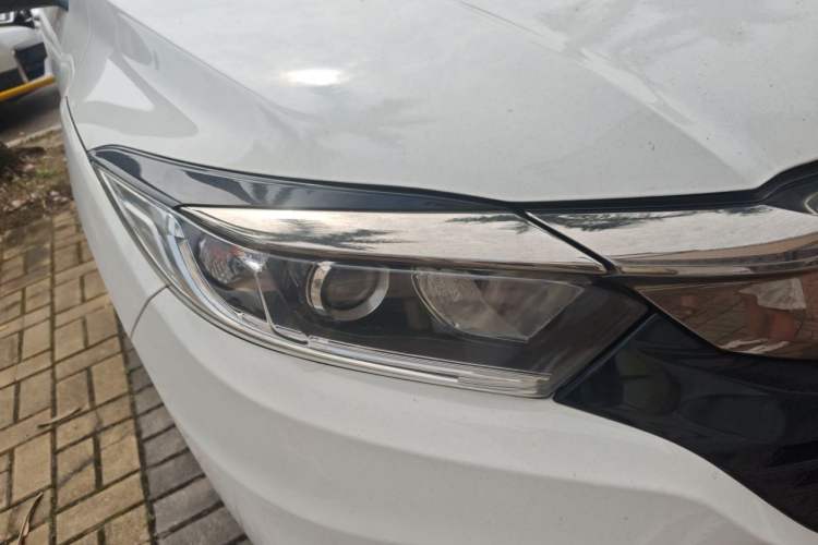 Used Honda Vezel 2020 1.5L CVT Elite Edition Right Front Headlight