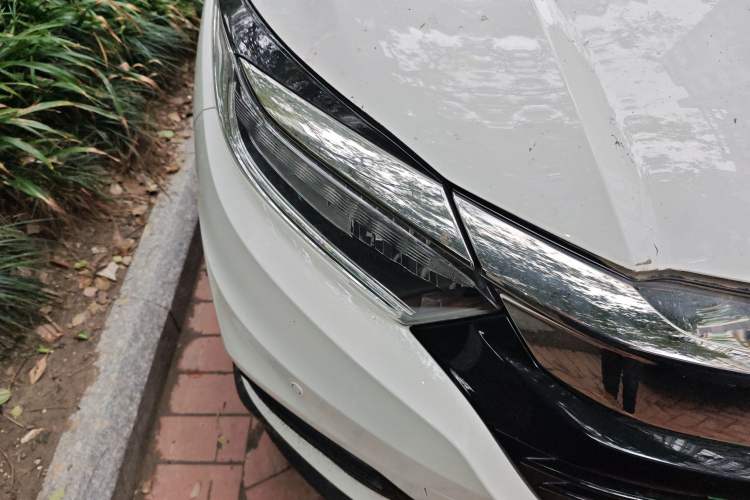 Used Honda Vezel 2020 220 TURBO CVT Luxury Edition Right Front Headlight