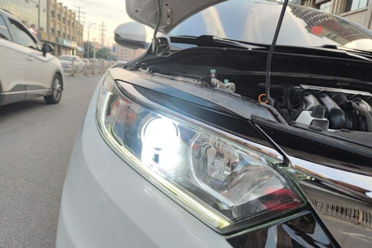 Used Honda Vezel 2020 1.5L CVT Pioneer Edition Right Front Headlight