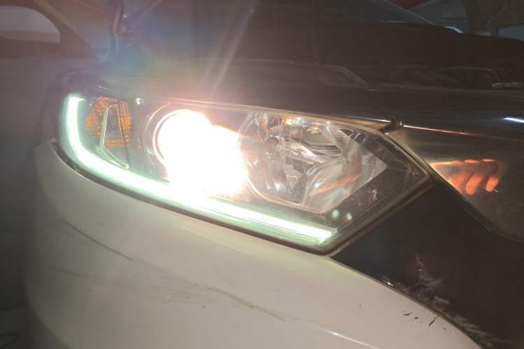 Used Honda Vezel 2020 1.5L CVT Elite Edition Right Front Headlight