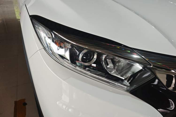 Used Honda Vezel 2020 1.5L CVT Pioneer Edition Right Front Headlight