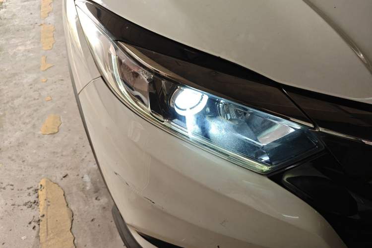 Used Honda Vezel 2020 1.5L CVT Pioneer Edition Right Front Headlight