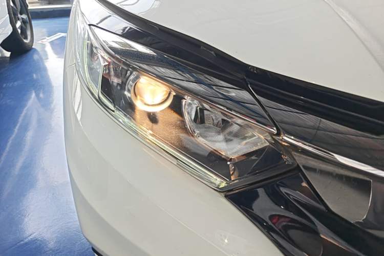 Used Honda Vezel 2020 1.5L CVT Elite Edition Right Front Headlight