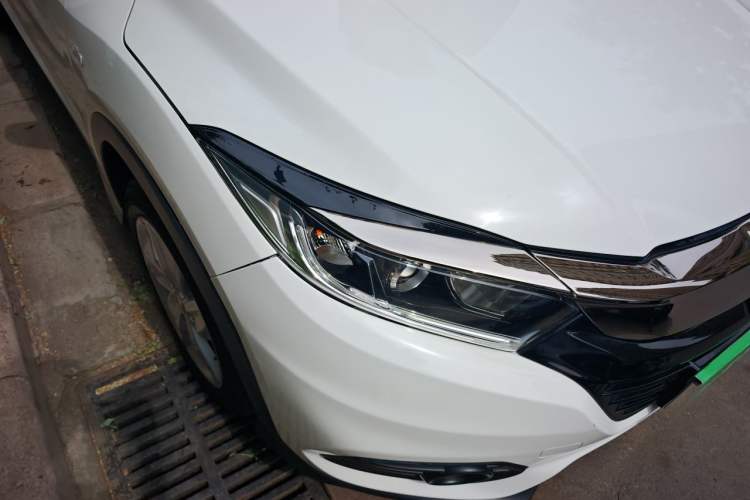 Used Honda Vezel 2020 1.5L CVT Elite Edition Right Front Headlight