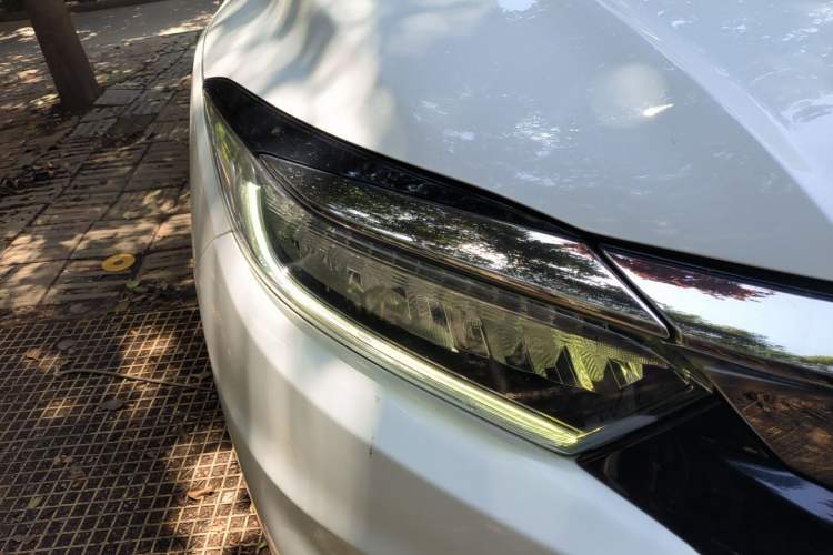 Used Honda Vezel 2020 1.5L CVT Luxury Edition Right Front Headlight
