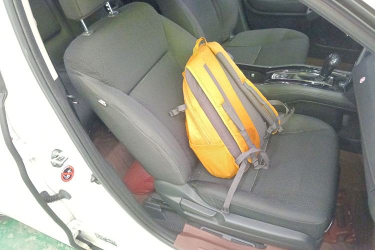 Used Honda Vezel 2020 220 TURBO CVT Elite Edition Right Front Seat