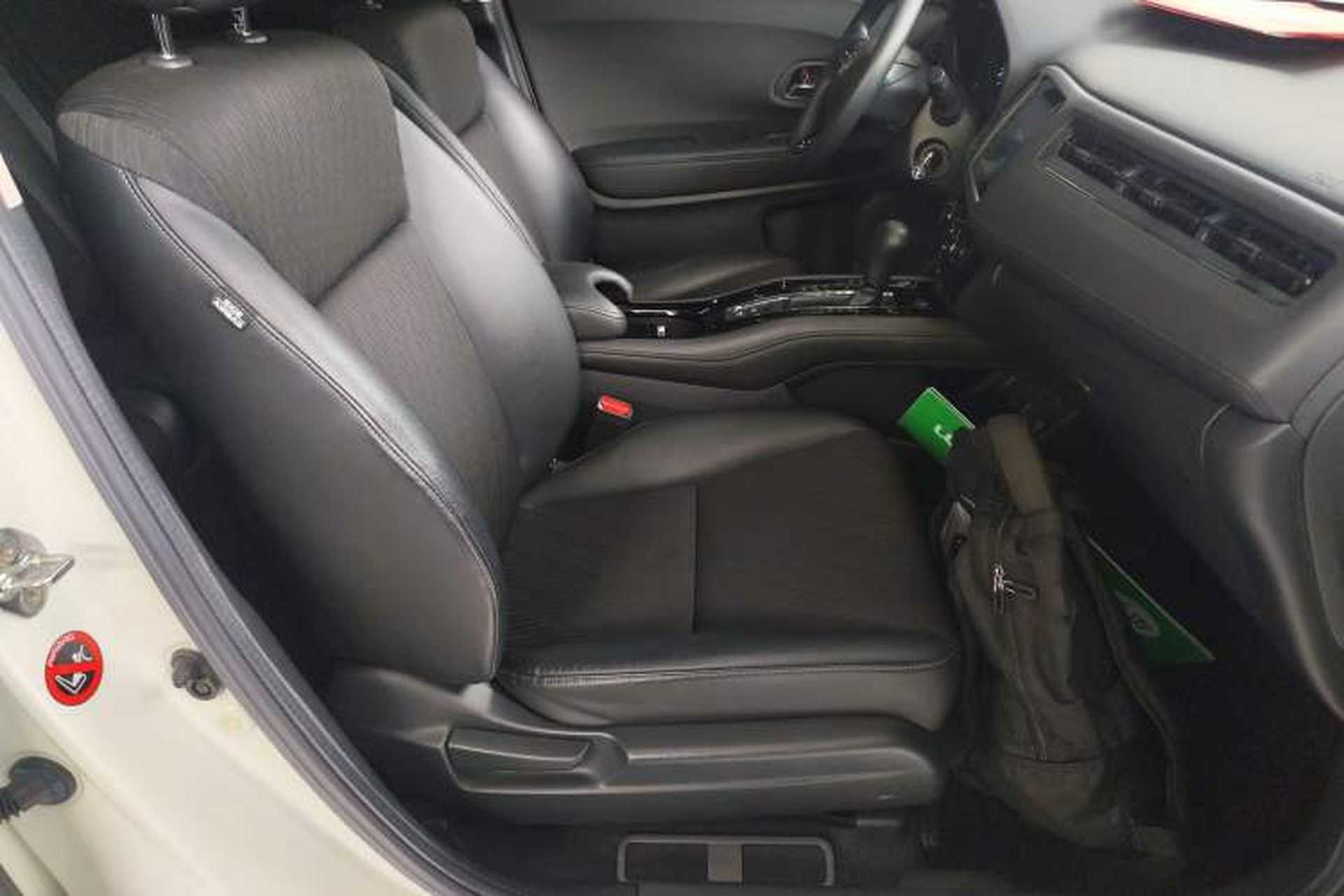 Used Honda Vezel 2020 1.5L CVT Pioneer Edition Right Front Seat