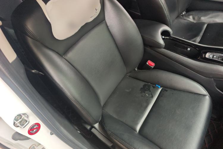 Used Honda Vezel 2020 220 TURBO CVT Elite Edition Right Front Seat
