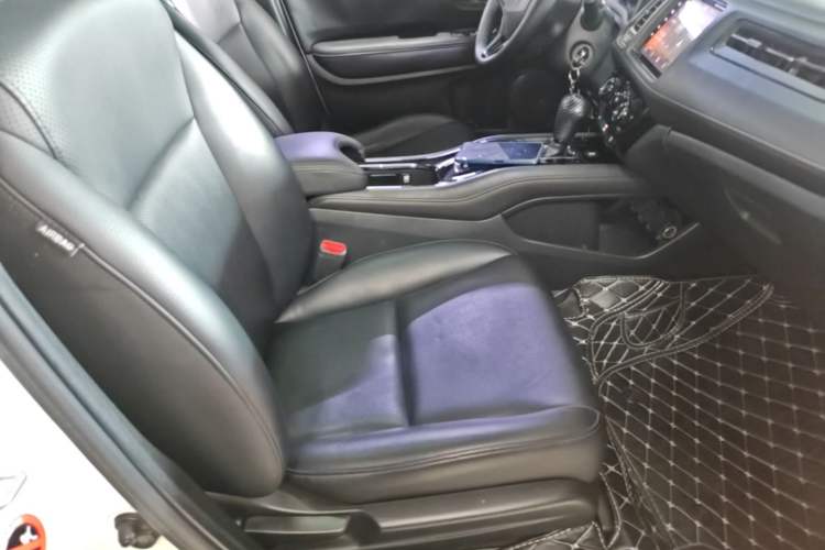 Used Honda Vezel 2020 1.5L CVT Elite Edition Right Front Seat