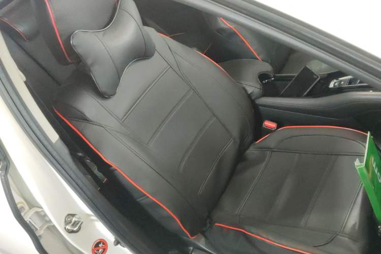 Used Honda Vezel 2020 1.5L CVT Elite Edition Right Front Seat