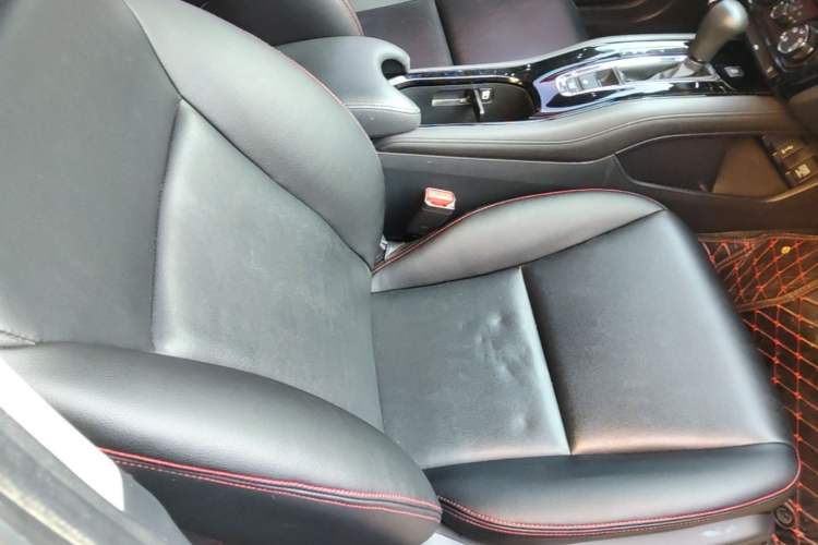 Used Honda Vezel 2020 1.5L CVT Pioneer Edition Right Front Seat