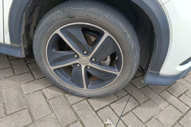 Used Honda Vezel 2020 1.5L CVT Pioneer Edition Right Front Wheel Hub