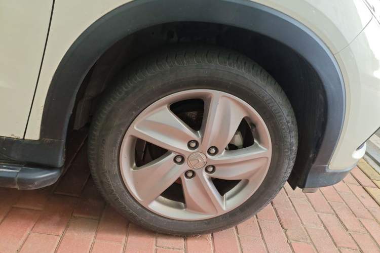 Used Honda Vezel 2020 1.5L CVT Elite Edition Right Front Wheel Hub