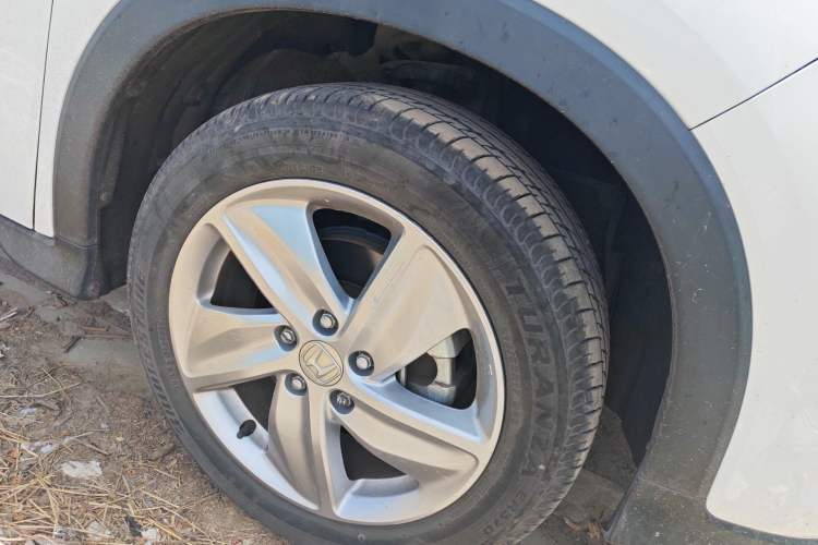 Used Honda Vezel 2020 220 TURBO CVT Elite Edition Right Front Wheel Hub