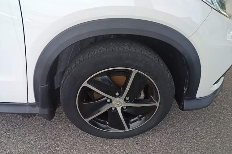 Used Honda Vezel 2020 1.5L CVT Luxury Edition Right Front Wheel Hub