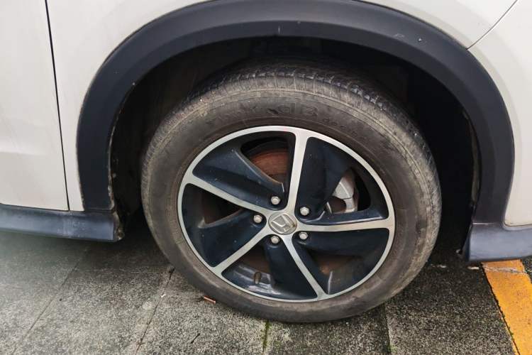 Used Honda Vezel 2020 1.5L CVT Pioneer Edition Right Front Wheel Hub