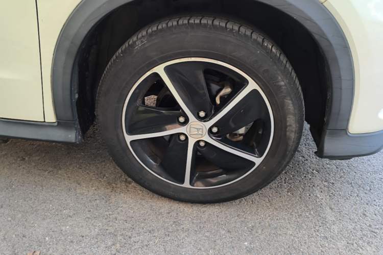 Used Honda Vezel 2020 1.5L CVT Pioneer Edition Right Front Wheel Hub
