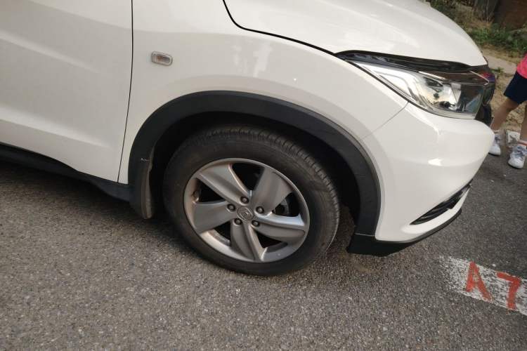 Used Honda Vezel 2020 1.5L CVT Elite Edition Right Front Wheel Hub