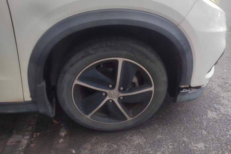 Used Honda Vezel 2020 1.5L CVT Luxury Edition Right Front Wheel Hub