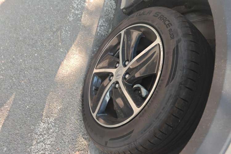Used Honda Vezel 2020 1.5L CVT Luxury Edition Right Front Wheel Hub