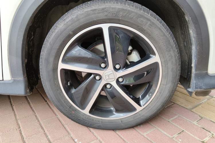 Used Honda Vezel 2020 1.5L CVT Pioneer Edition Right Front Wheel Hub