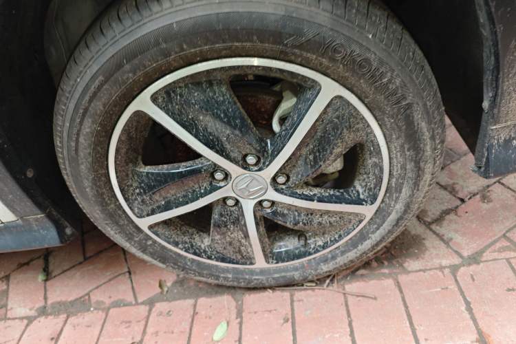 Used Honda Vezel 2020 220 TURBO CVT Luxury Edition Right Front Wheel Hub