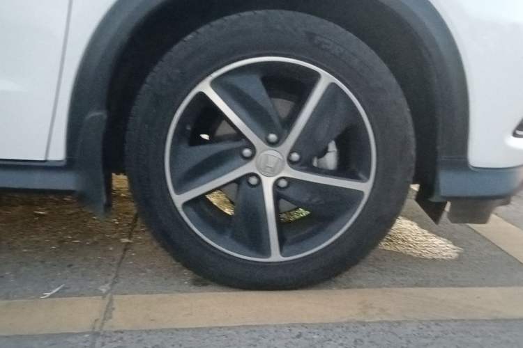Used Honda Vezel 2020 1.5L CVT Pioneer Edition Right Front Wheel Hub