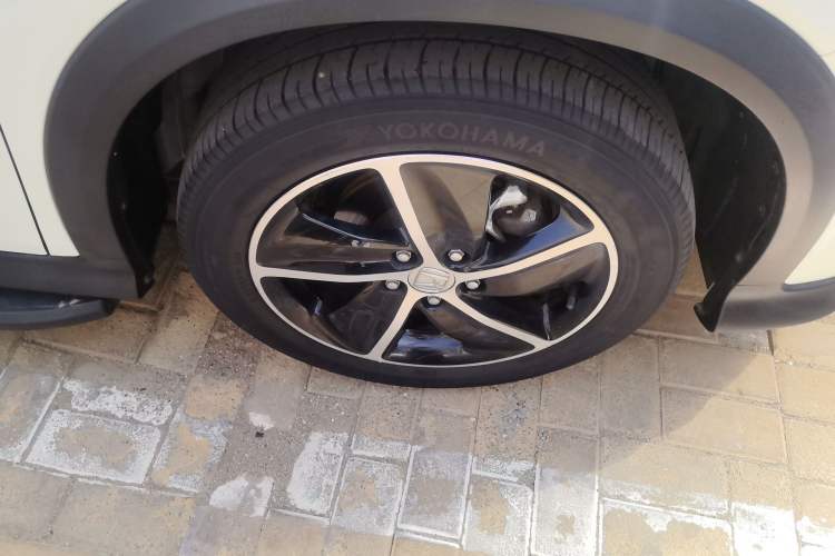 Used Honda Vezel 2020 1.5L CVT Pioneer Edition Right Front Wheel Hub