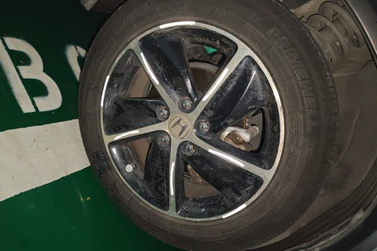 Used Honda Vezel 2020 1.5L CVT Luxury Edition Right Front Wheel Hub