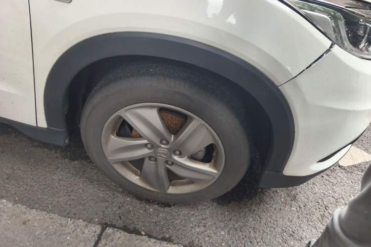 Used Honda Vezel 2020 1.5L CVT Elite Edition Right Front Wheel Hub
