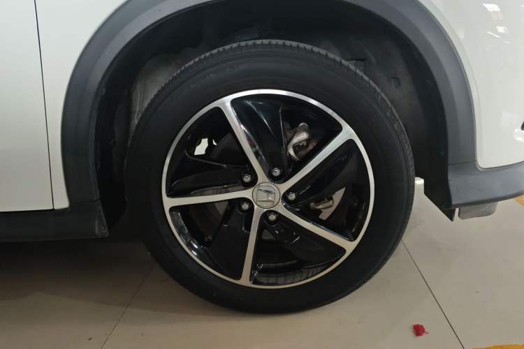 Used Honda Vezel 2020 1.5L CVT Pioneer Edition Right Front Wheel Hub