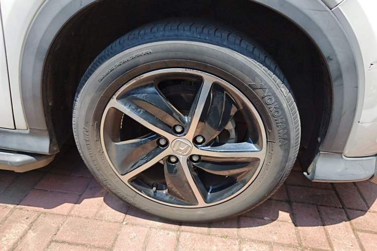 Used Honda Vezel 2020 1.5L CVT Pioneer Edition Right Front Wheel Hub
