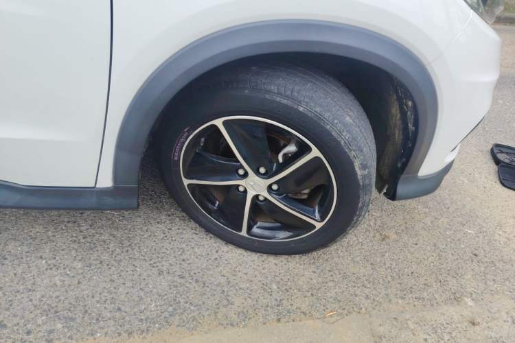 Used Honda Vezel 2020 1.5L CVT Pioneer Edition Right Front Wheel Hub