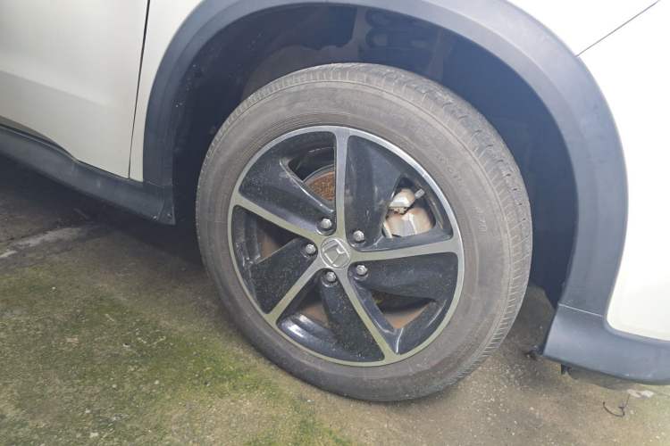 Used Honda Vezel 2020 1.5L CVT Pioneer Edition Right Front Wheel Hub