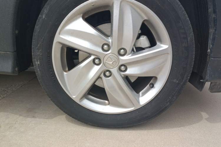 Used Honda Vezel 2020 220 TURBO CVT Elite Edition Right Front Wheel Hub