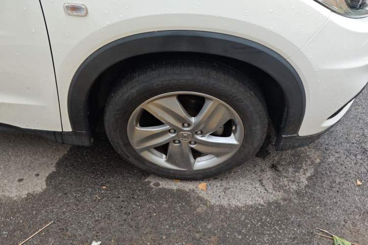 Used Honda Vezel 2020 1.5L CVT Elite Edition Right Front Wheel Hub
