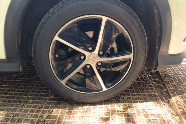 Used Honda Vezel 2020 1.5L CVT Luxury Edition Right Front Wheel Hub