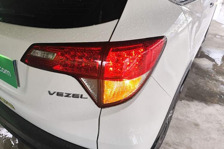 Used Honda Vezel 2020 1.5L CVT Pioneer Edition Right Rear Taillight