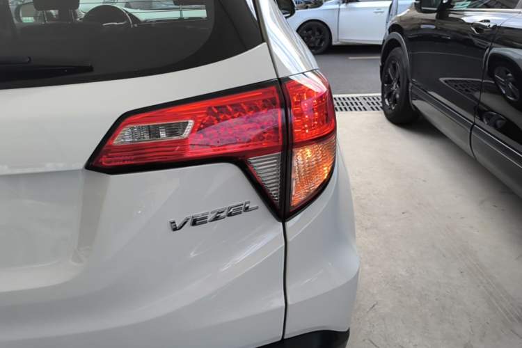 Used Honda Vezel 2020 1.5L CVT Elite Edition Right Rear Taillight