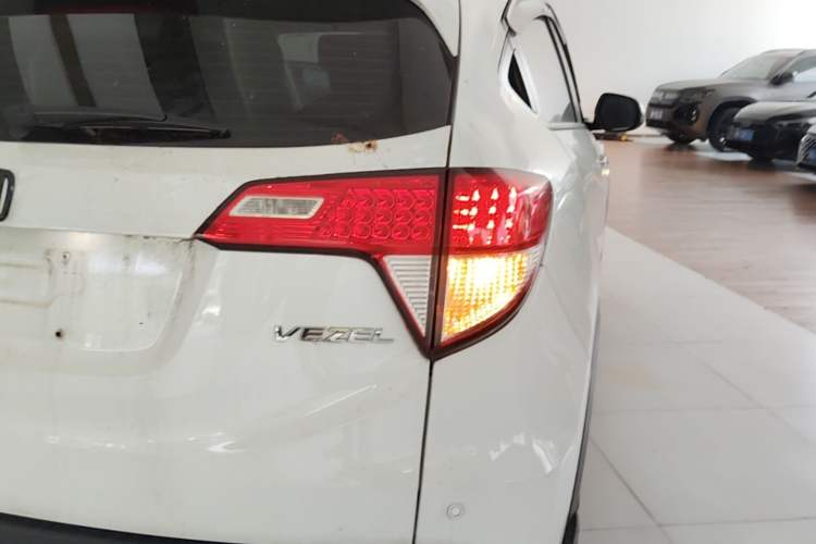 Used Honda Vezel 2020 1.5L CVT Pioneer Edition Right Rear Taillight