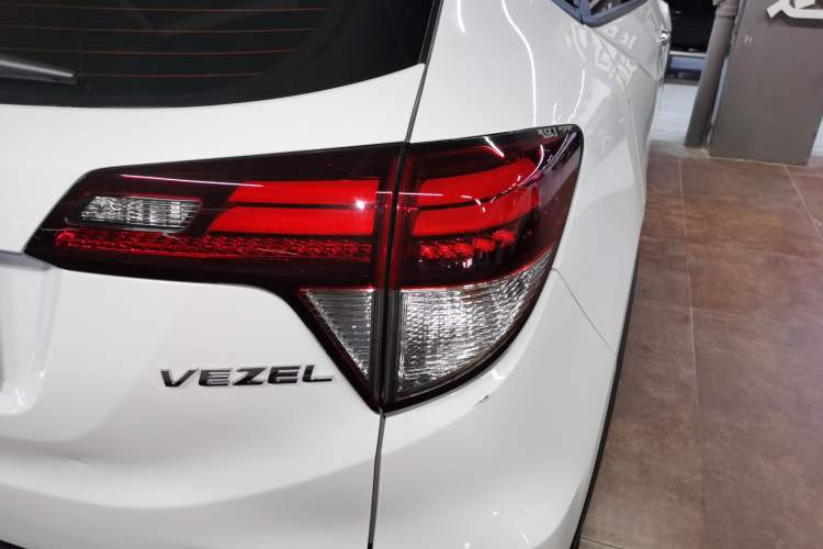 Used Honda Vezel 2020 1.5L CVT Luxury Edition Right Rear Taillight