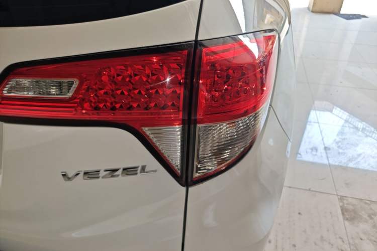 Used Honda Vezel 2020 1.5L CVT Pioneer Edition Right Rear Taillight