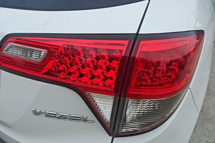 Used Honda Vezel 2020 1.5L CVT Elite Edition Right Rear Taillight